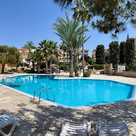 Ferienwohnung Golden Palms Regina Gardens Paphos Exterior foto