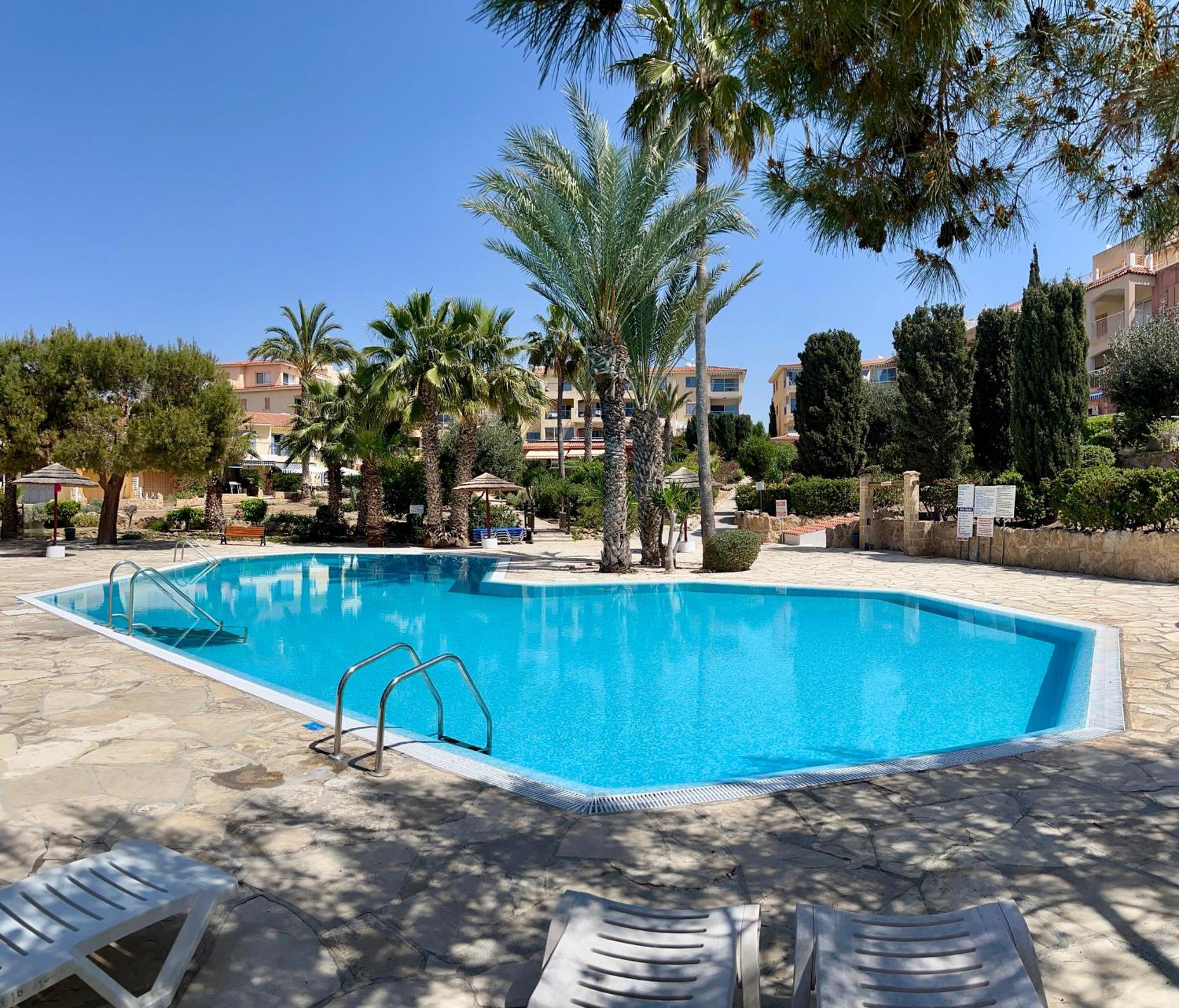 Ferienwohnung Golden Palms Regina Gardens Paphos Exterior foto